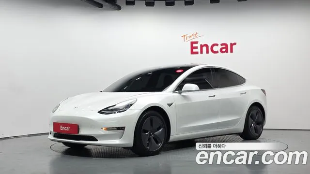 Tesla Model 3 2020