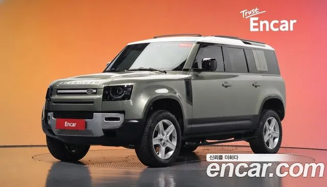 Land Rover Defender 2022