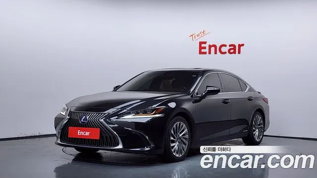 Lexus ES 2021