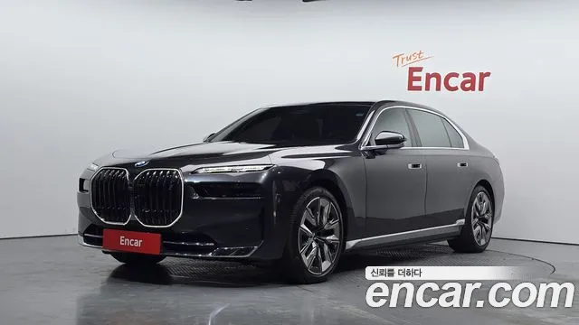 BMW i7 2023