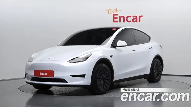 Tesla Model Y 2023