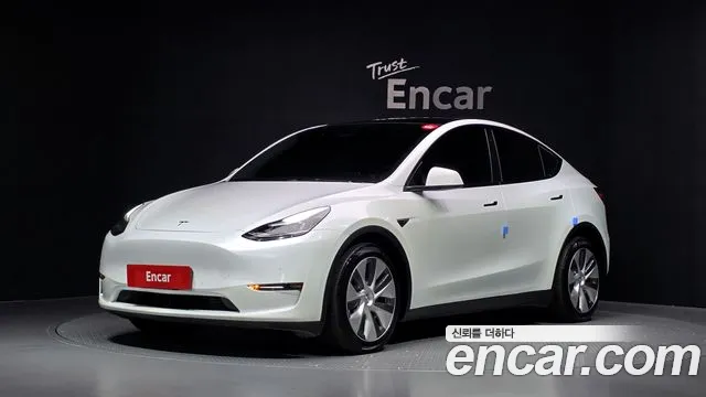 Tesla Model Y 2022