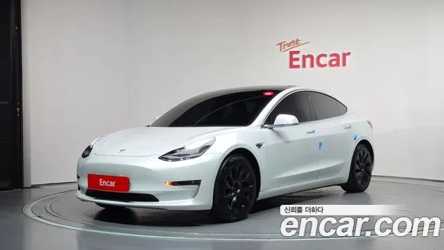 Tesla Model 3 2020