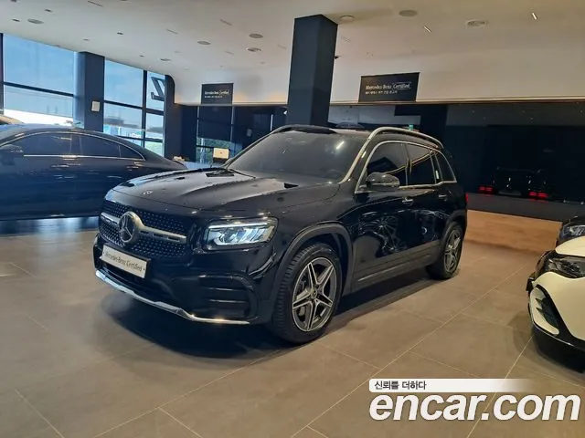 Mercedes-Benz GLB-Class 2025