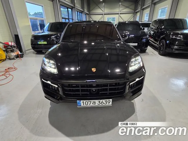 Porsche Cayenne 2025