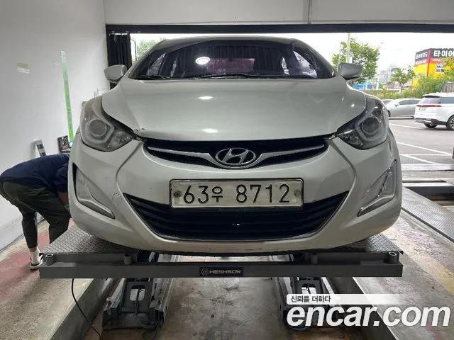 Hyundai Avante 2014