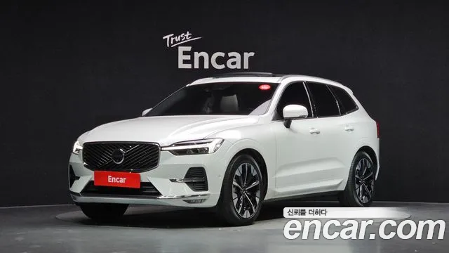 Volvo XC60 2025