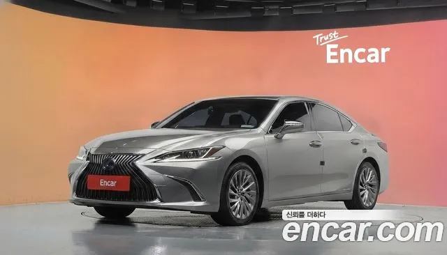 Lexus ES 2018