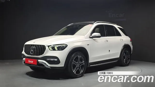 Mercedes-Benz GLE-Class 2021