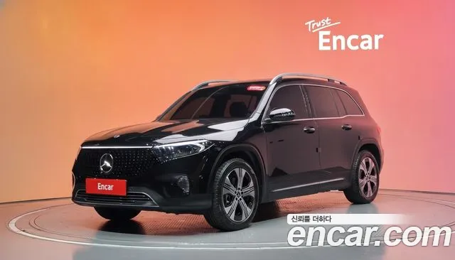 Mercedes-Benz EQB 2026