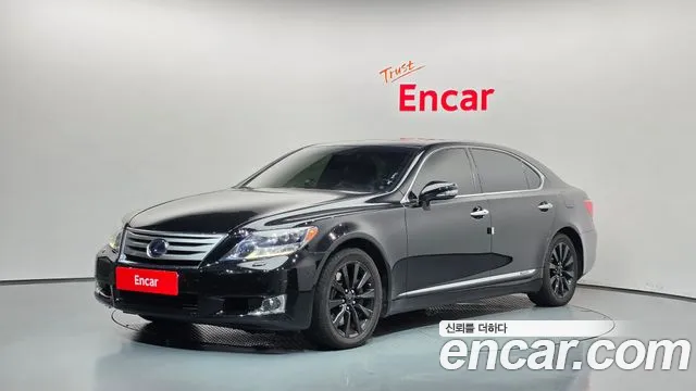Lexus LS 2011