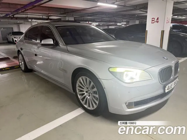 BMW 7-Series 2010