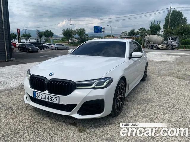 BMW 5-Series 2023