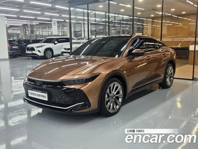 Toyota Crown 2023