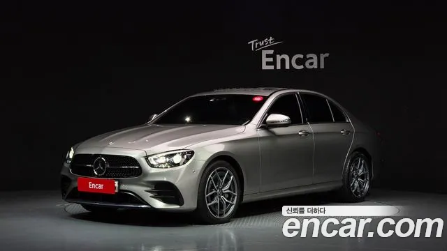 Mercedes-Benz E-Class 2022