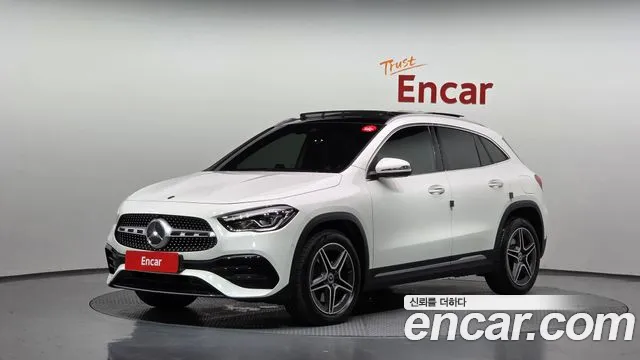 Mercedes-Benz GLA-Class 2020