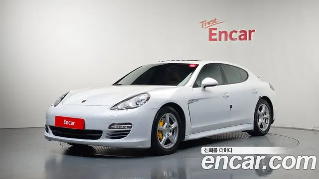 Porsche Panamera 2012