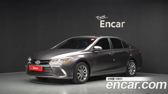 Toyota Camry 2016