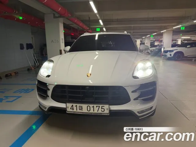 Porsche Macan 2016