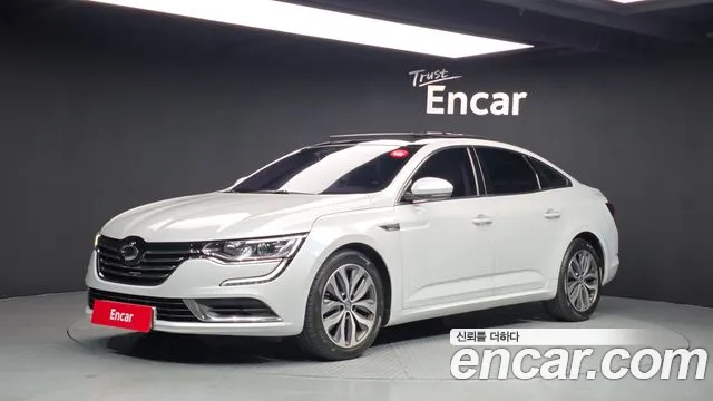 Renault SM6 2016