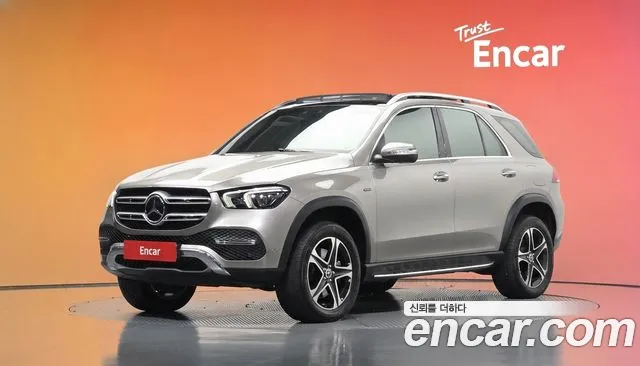 Mercedes-Benz GLE-Class 2021
