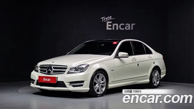 Mercedes-Benz C-Class 2011