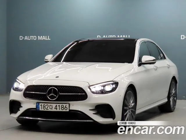 Mercedes-Benz E-Class 2022