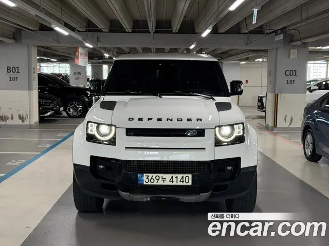Land Rover Defender 2021