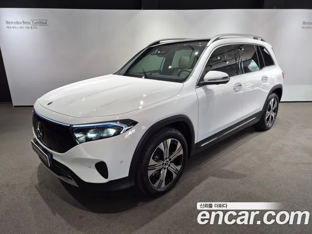 Mercedes-Benz EQB 2026