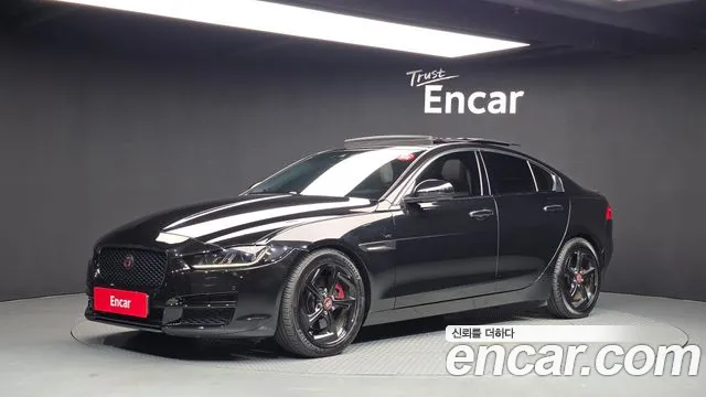 Jaguar XE 2015