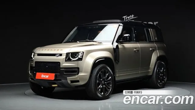 Land Rover Defender 2025