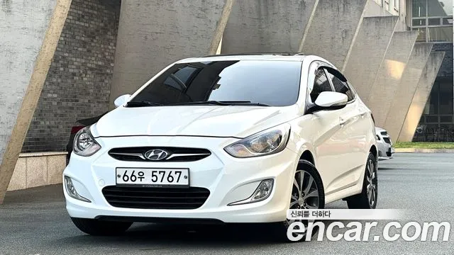 Hyundai Accent 2012