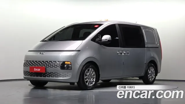 Hyundai Staria 2021