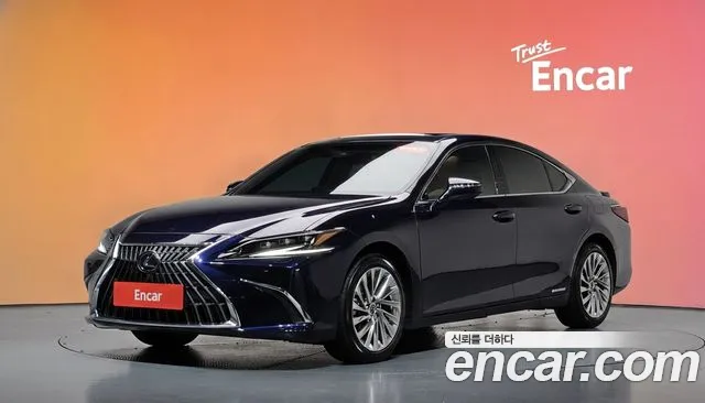 Lexus ES 2022