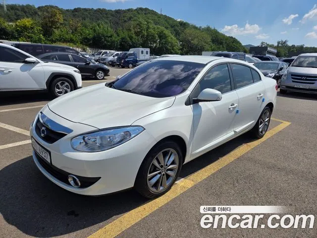 Renault SM3 2012