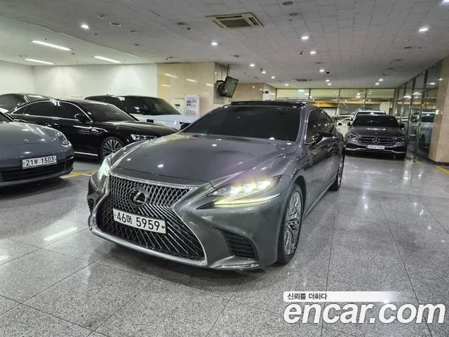 Lexus LS 2018