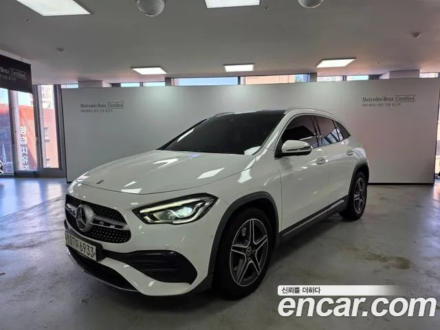 Mercedes-Benz GLA-Class 2020