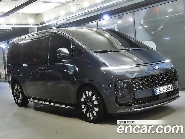 Hyundai Staria 2021