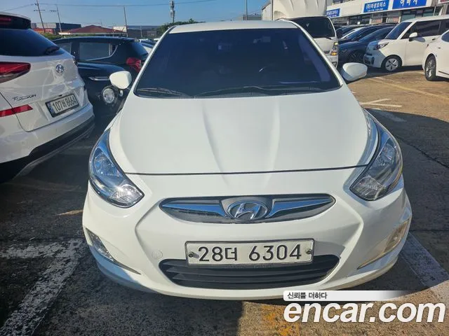 Hyundai Accent 2013