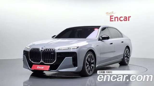 BMW i7 2023