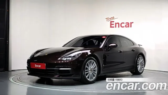 Porsche Panamera 2020