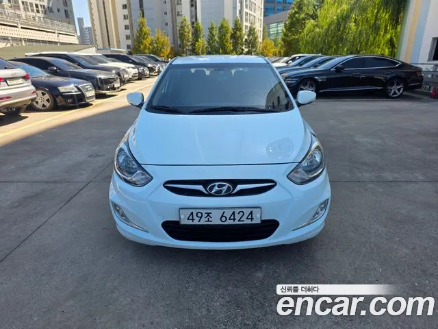 Hyundai Accent 2012