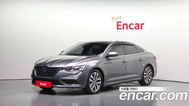 Renault SM6 2016