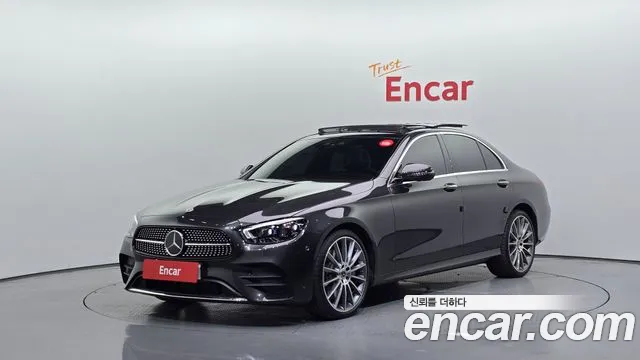 Mercedes-Benz E-Class 2022
