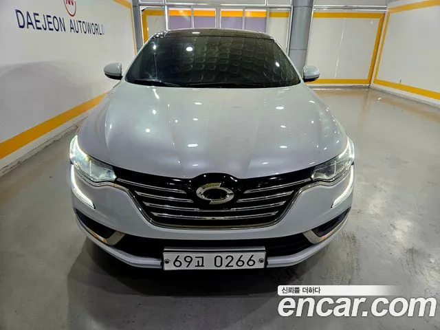 Renault SM6 2016