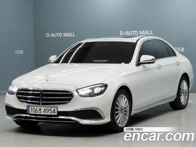 Mercedes-Benz E-Class 2022