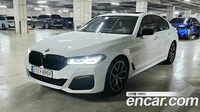 BMW 5-Series 2023