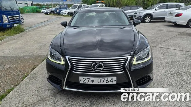 Lexus LS 2015