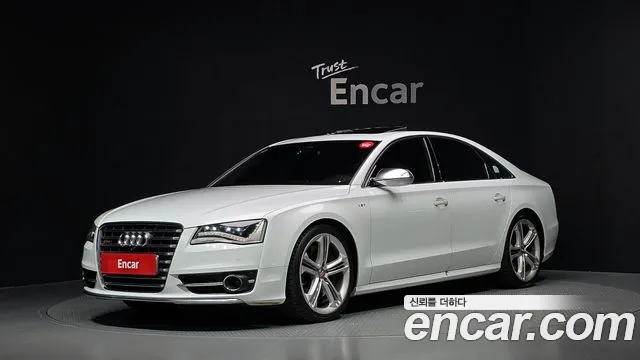 Audi S8 2014