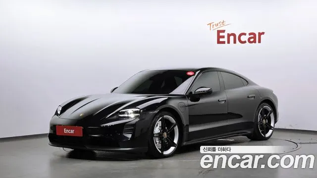 Porsche Taycan 2023
